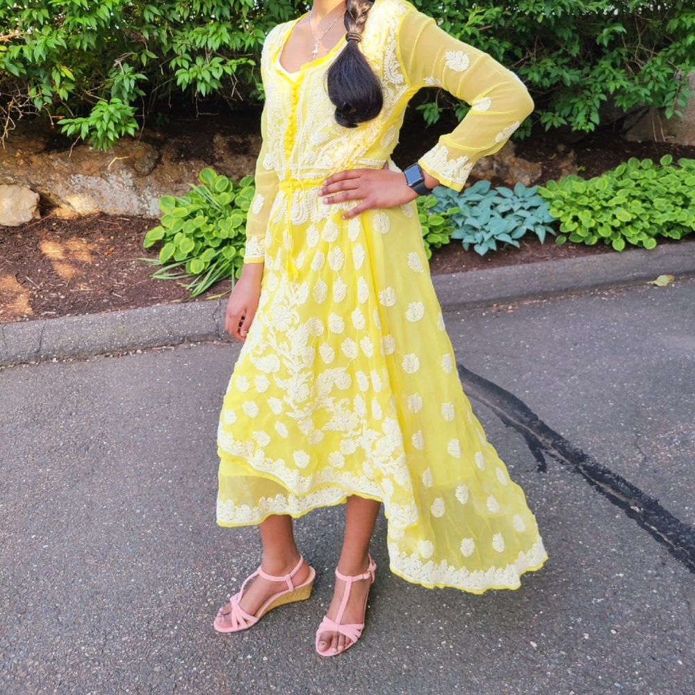 8️⃣2️⃣New boutique Pink,yellow chikankari maxi dress - Picture 4 of 12